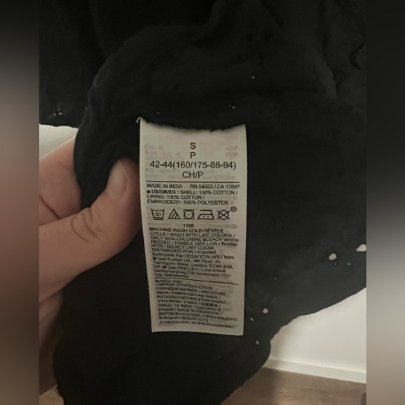 Gap Black Eyelet Mini Wrap Dress with Ruffle Hem Size S - Picture 6 of 6